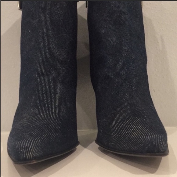 🆕 Stuart Weitzman Bottie Blue Demin Pointed toe 8 - Picture 7 of 8